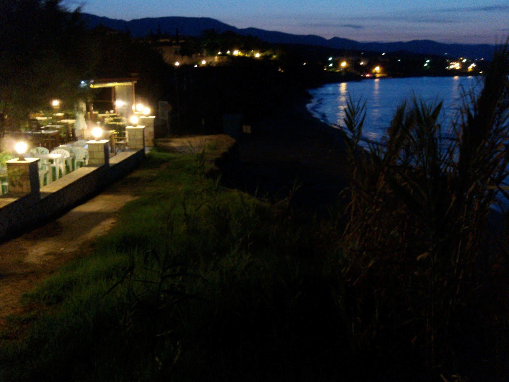 Kavos Psarou Studios & Apartments Luaran gambar